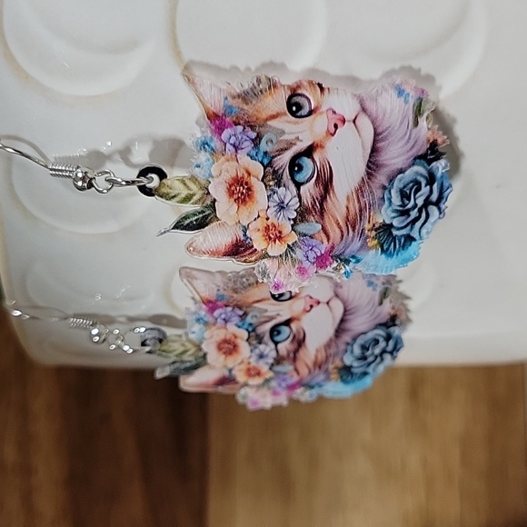 🔥LAST PAIR🔥 BOHEMIAN KITTY DROP EARRINGS - Picture 4 of 7